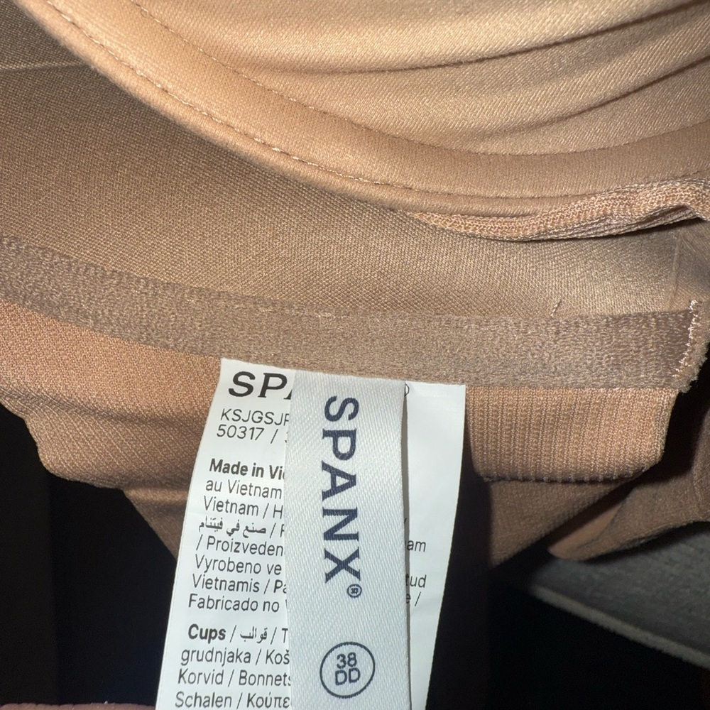 Spanx Underwire Lightly Lined Full Coverage Bra - image 3